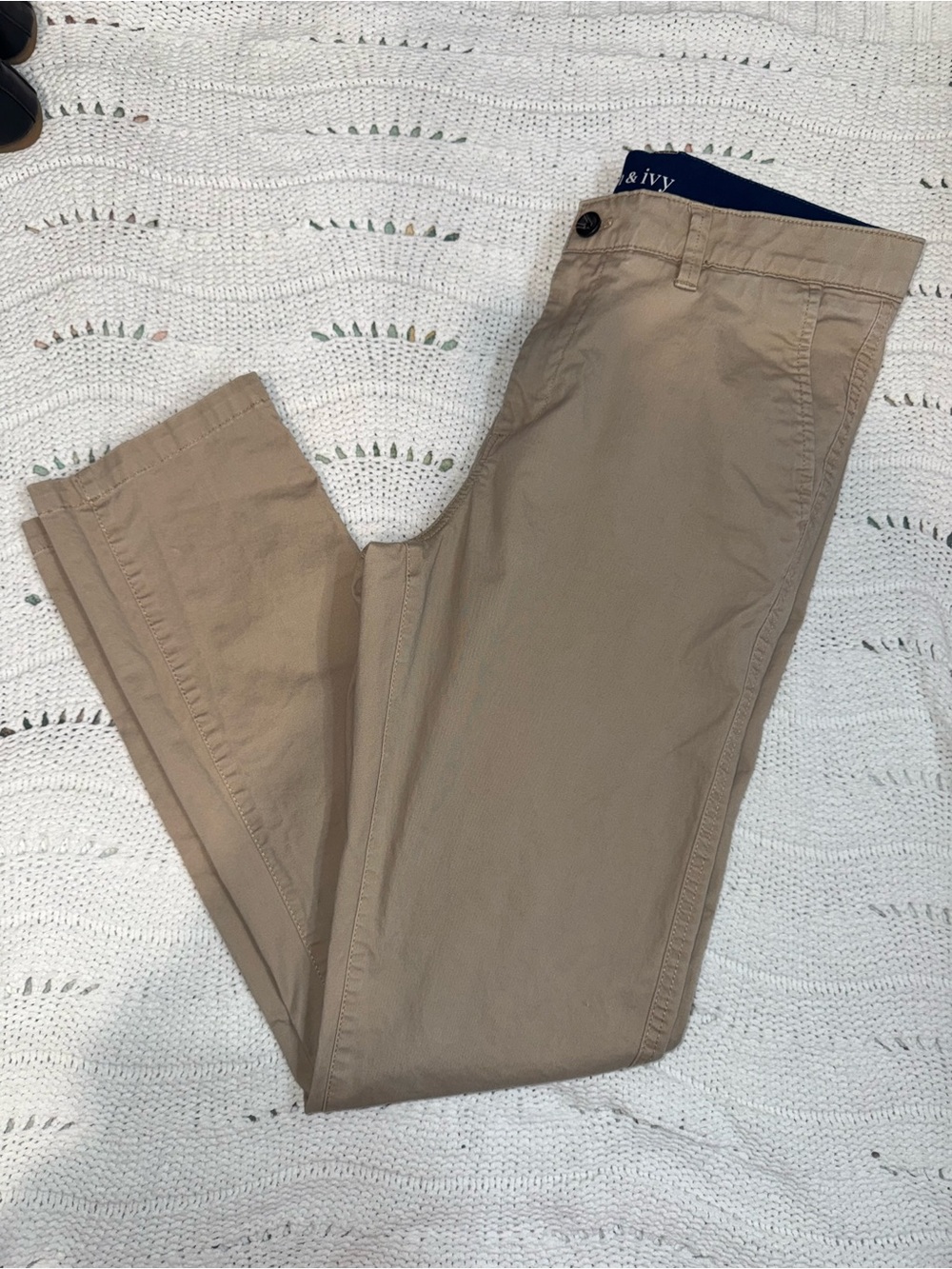 crown & ivy Men's Motion Flex Pants in Khaki/Tan